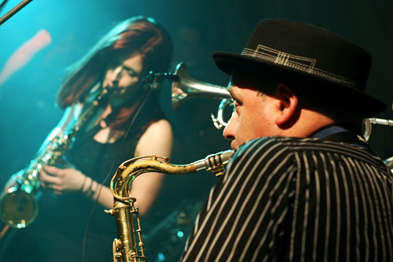 Mister Sister gig photographer Two people playing saxophone